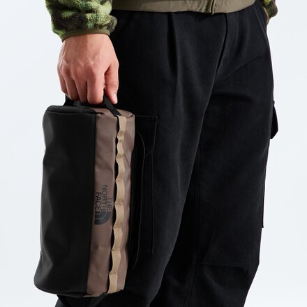 The North Face Base Camp L 5.7L Travel Canister - Travel