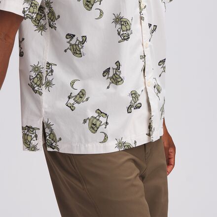 ■THE NORTH FACE■ Men's Hike and Camp Short Sleeve Round Te The North Face Short-Sleeve LIGHTRANGE™ Shirt | SummitHut.com