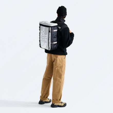 north face fusebox backpack The – Gear Outfitters as well as a chest strap equipped with a buckle and whistle for optimal support.Practical The North Face Base Camp
