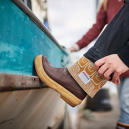 Xtratuf Legacy Salmon Sisters 15in Boot - Women's