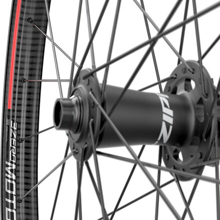 ZIPP 3ZERO MOTO Tubeless disc 29インチホイール Universal Cycles -- Zipp 3ZERO MOTO Tubeless Carbon 29
