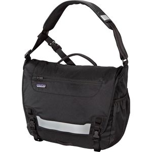 00年製 Patagonia Half Mass Bag Messenger BK.jpg